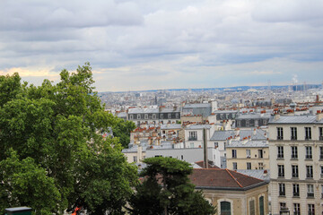 Fototapeta na wymiar Dächer von Paris Ausblick über die Stadt 