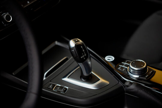 Detail of the gear lever of the new BMW 118i of the 1 series
