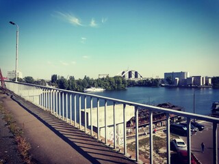 Naklejka premium bridge over the river