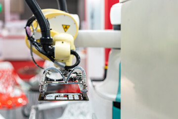 high technology and precision robot arm and automatic vacuum or suction cup for pick & place...