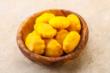 Marinated patissons in the bowl