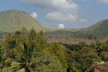 Fototapeta premium Lokon-Empung Volcano, Sulawesi, Indonesia