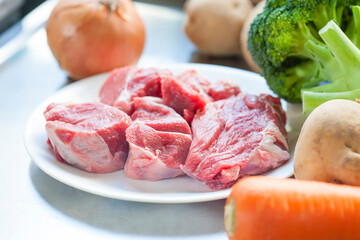 シチュー用牛スネ肉