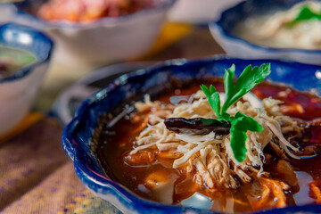 Pozole rojo, típica comida mexicana
