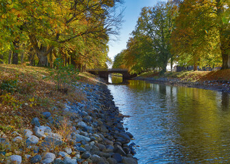 Horten Canal during fall