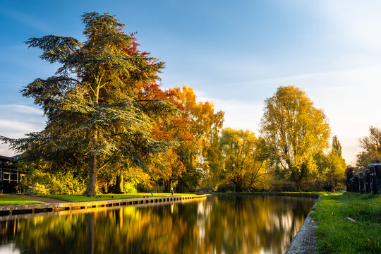 Lon exposure image of the river Cam in autumn, Cambridge, UK