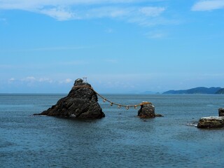 二見興玉神社の夫婦岩（三重県伊勢市二見町）