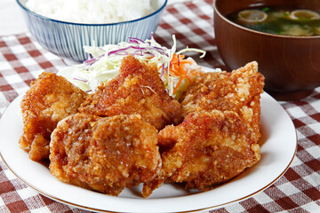 唐揚げ定食