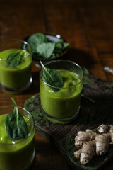Vegan spinach and ginger smoothie drink