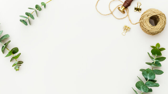 Design space decorated with leaves website banner template