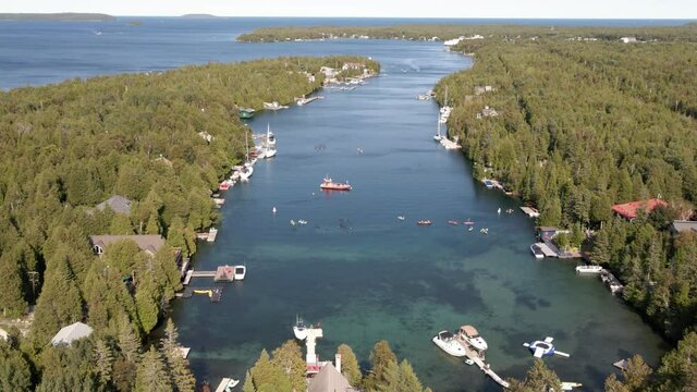 The Shipwreck Sweepstakes in Tobermory