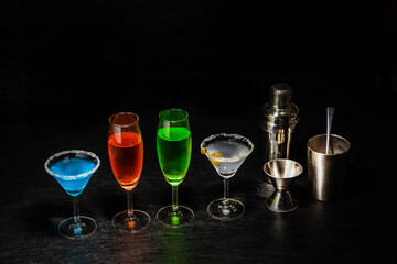 カクテル　Pictures of beautifully colored cocktails