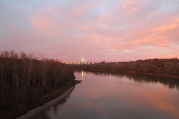 Obraz premium Sunrise Colours In The Sky, Capilano Park, Edmonton, Alberta