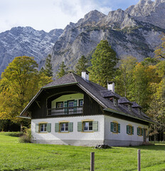Fototapeta na wymiar Wooden house in the alpine village.