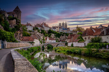 Semur-En-Auxois