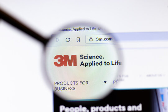 Los Angeles, California, USA - 20 March 2020: 3M 3M.com company logo on website page close-up on screen, Illustrative Editorial