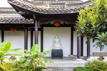 Statue of Shen Kuo in pavilion at Dream Pool or Mengxi Park in Zhenjiang, Jiangsu, China, former...