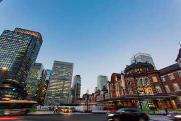 東京駅の夕景