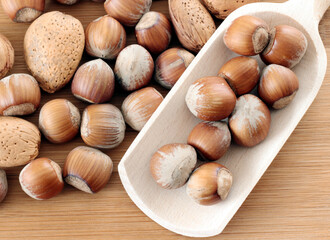 Raw nuts of all sorts, from walnuts and other.