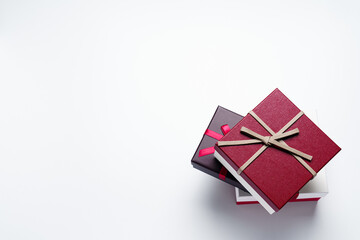 白背景にギフトボックス