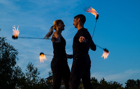 Pyretic Bilder – Durchsuchen 167 Archivfotos, Vektorgrafiken und Videos ...