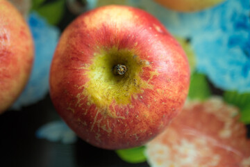 fresh and juicy apple on color background