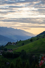 Fototapeta premium Sonnenuntergang Berge