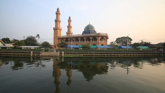 MASJID YAMIUN IBADA (BAN THANG KHWAI)beautiful Mosque in Bangkok , Thailand

