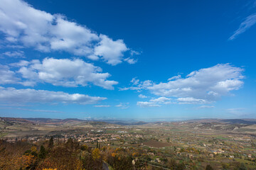 orvieto, umbria, italia, duomo, cattedrale, storico, panorama, cittá, paesaggio, veduta, cittadina, architettura, panoramica, cielo, viaggiare, distanza, europa, collina, estate, azzurro,