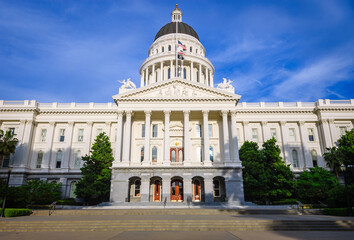 Fototapeta na wymiar California State Capitol building