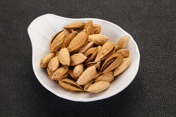 Unpeeled Almonds nuts
