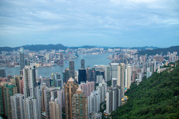 Baie et centre ville vue depuis le mont Victoria à Hong Kong