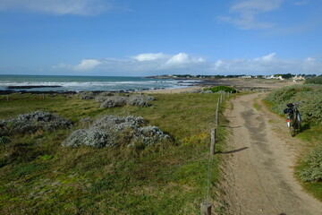 A small path in Batz sur mer in the west of France.