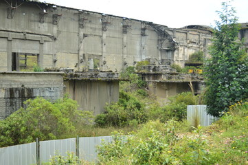 Fototapeta na wymiar Ruinas ciudad fabrica fantasma 