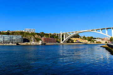 Naklejka premium Ponte da Arrábida in Porto 