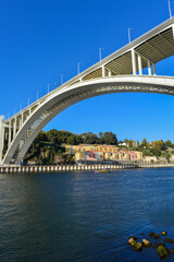Ponte da Arrábida in Porto 