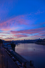 Dämmerung in Porto, Portugal 