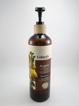 Naturals by watsons argan oil shampoo in Manila, Philippines Stock Photo |  Adobe Stock