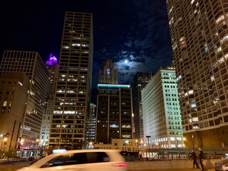 Fototapeta na wymiar chicago at night