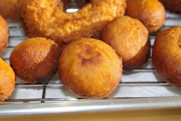 自家製のドーナツ