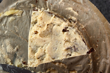 Poppy Seed Cake with Buttercream Icing