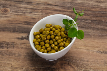 Canned Green peas in the bowl