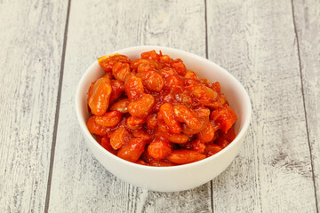 Baked kidney with tomato and pepper