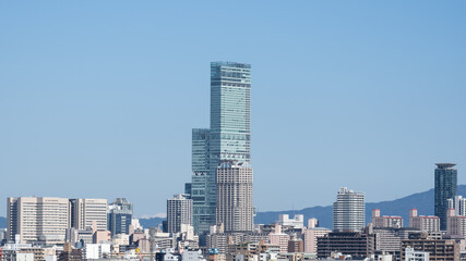 天王寺・あべのハルカス方面のビル群を望む