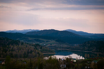 Jezioro Solińskie w Bieszczadach