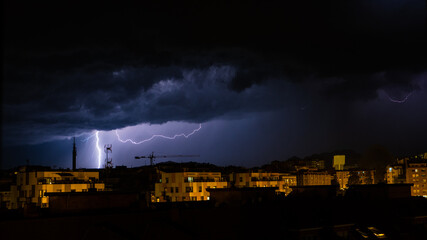 Naklejka na ściany i meble thunderstorm in Oviedo