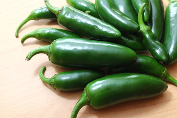 Grüne unreife Paprika