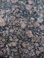 御影石バルチックブラウンの外壁