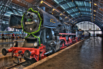 Dampflokomotive am Leipziger Hauptbahnhof (HDR)