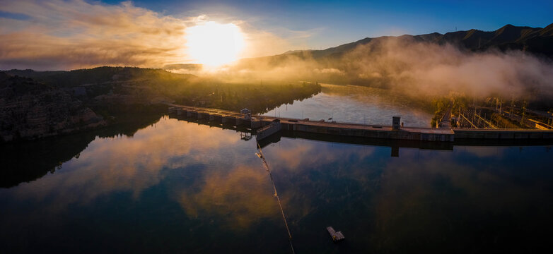 Aerial view of Pant&Atilde;&nbsp; de Riba-roja, a dam on the river Ebro in Spain